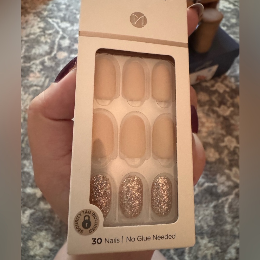 imPRESS Glitter Press-On Nails Set
